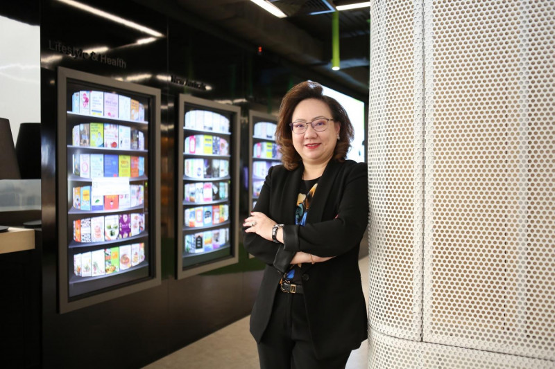 Kantima Lerlertyuttitham, Group Chief Human Resources Officer of Advanced Info Service Plc