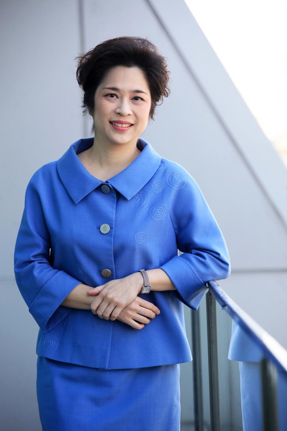 Roong: Deputy BoT governor