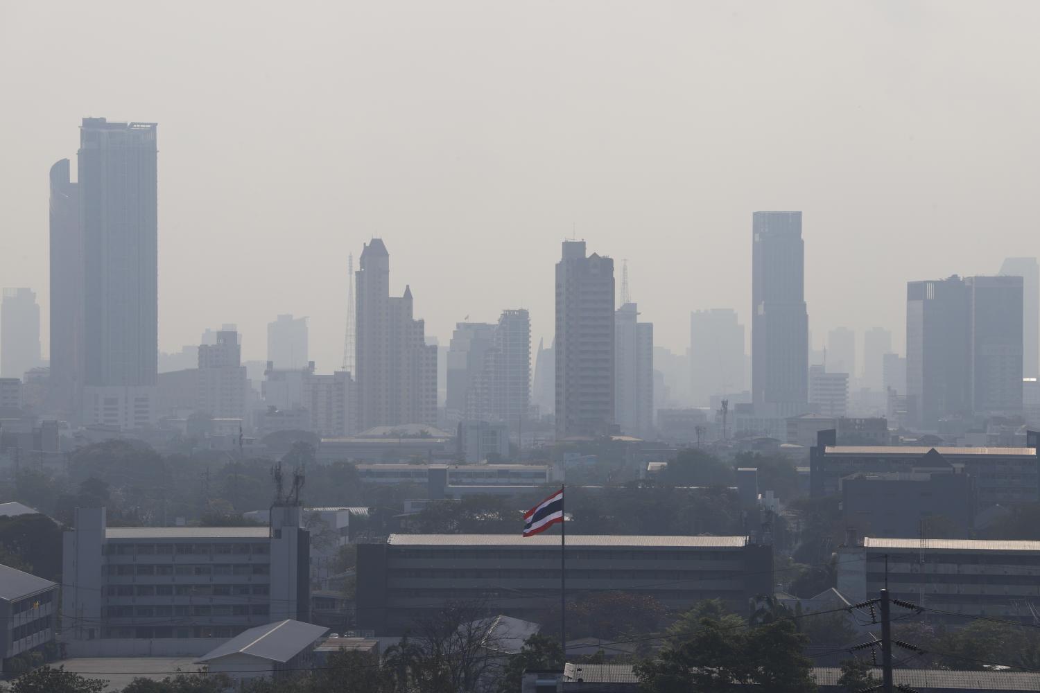Bangkok's sky heavily blanketed under PM2.5. Photo: Pattarapong Chatpattarasill