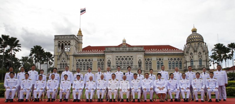 Prime Minister Anutin Charnvirakul and cabinet members pose for a photo in front of the Thai Khu Fah Building at Government House ahead of the oath of allegiance ceremony before Their Majesties the King and Queen at Ambara Villa in Dusit Palace on Wednesday.  (Photo: Pattarapong Chatpattarasill)