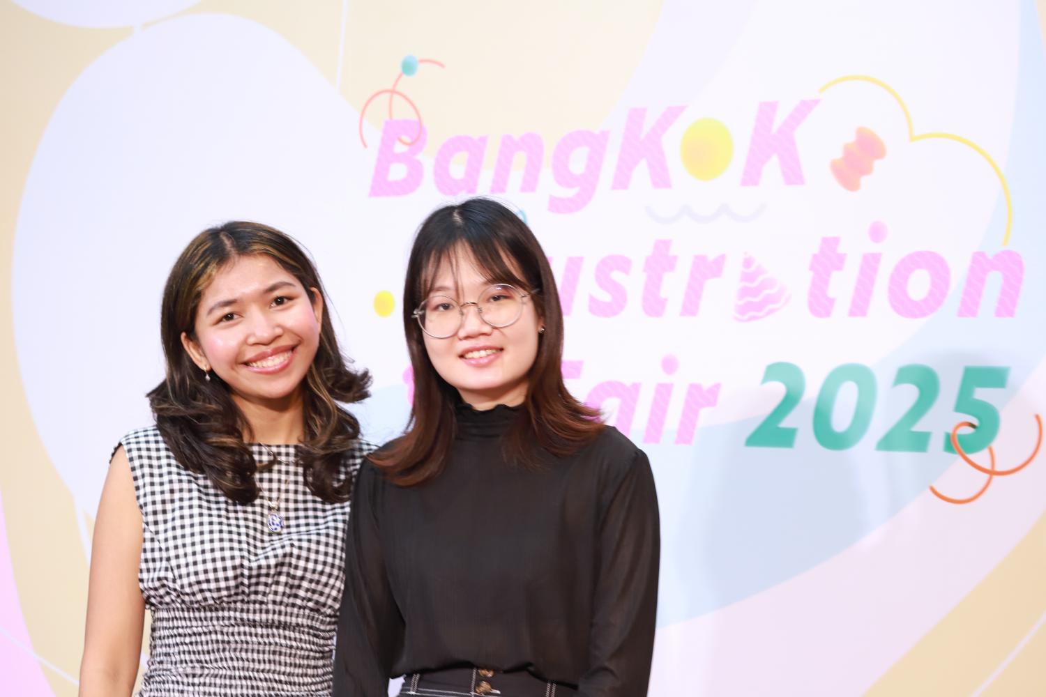 ศิลปิน ออมทอง แย้มศรัทธาธรรม (ซ้าย) และปุณิกา อารีกาญจน์เลิศ