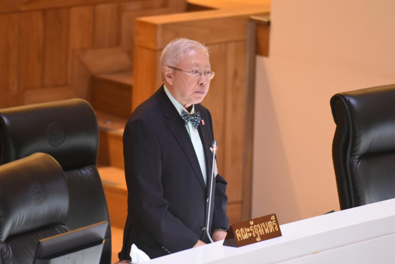 Parties jostle over charter rewrite path