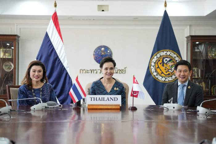 Minister talks rice deal with Singapore