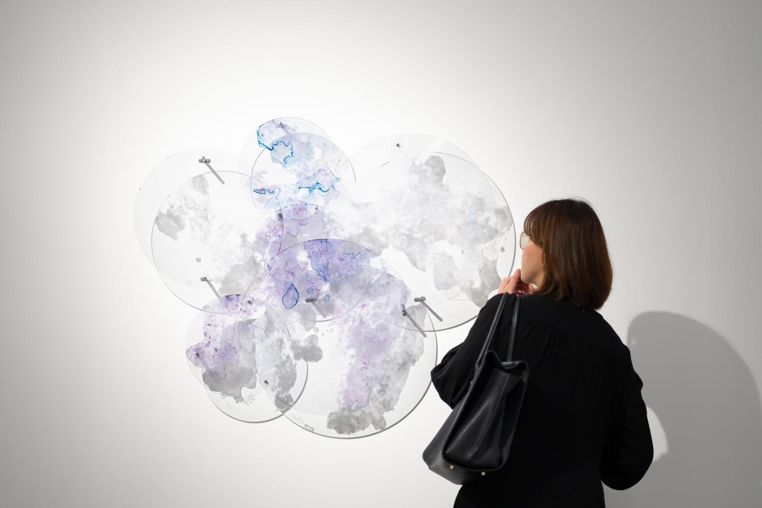 ซ้าย เมฆแห่งความไร้เดียงสาของซูซาน วิคเตอร์ 2