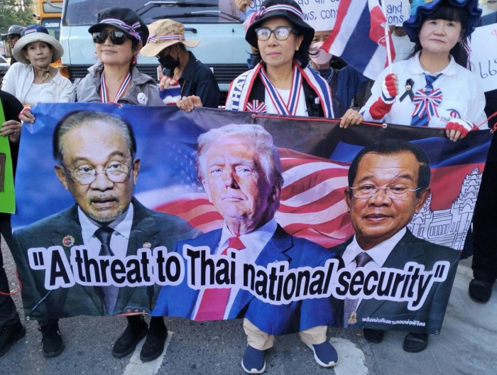 Pundits call for balance  on trade and border issues