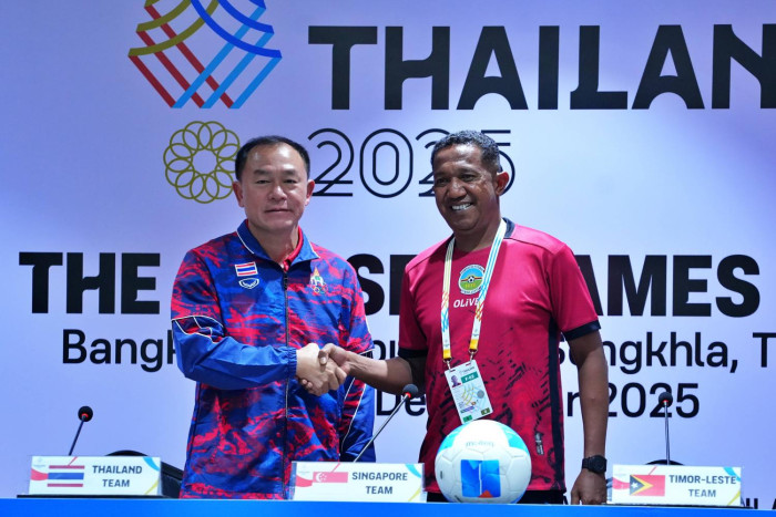 Thais begin bid to end title drought