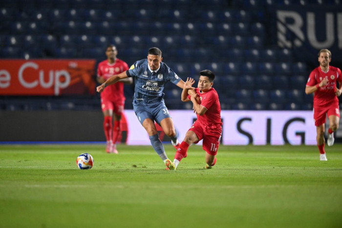 Bissoli's penalty rescues champs Buriram