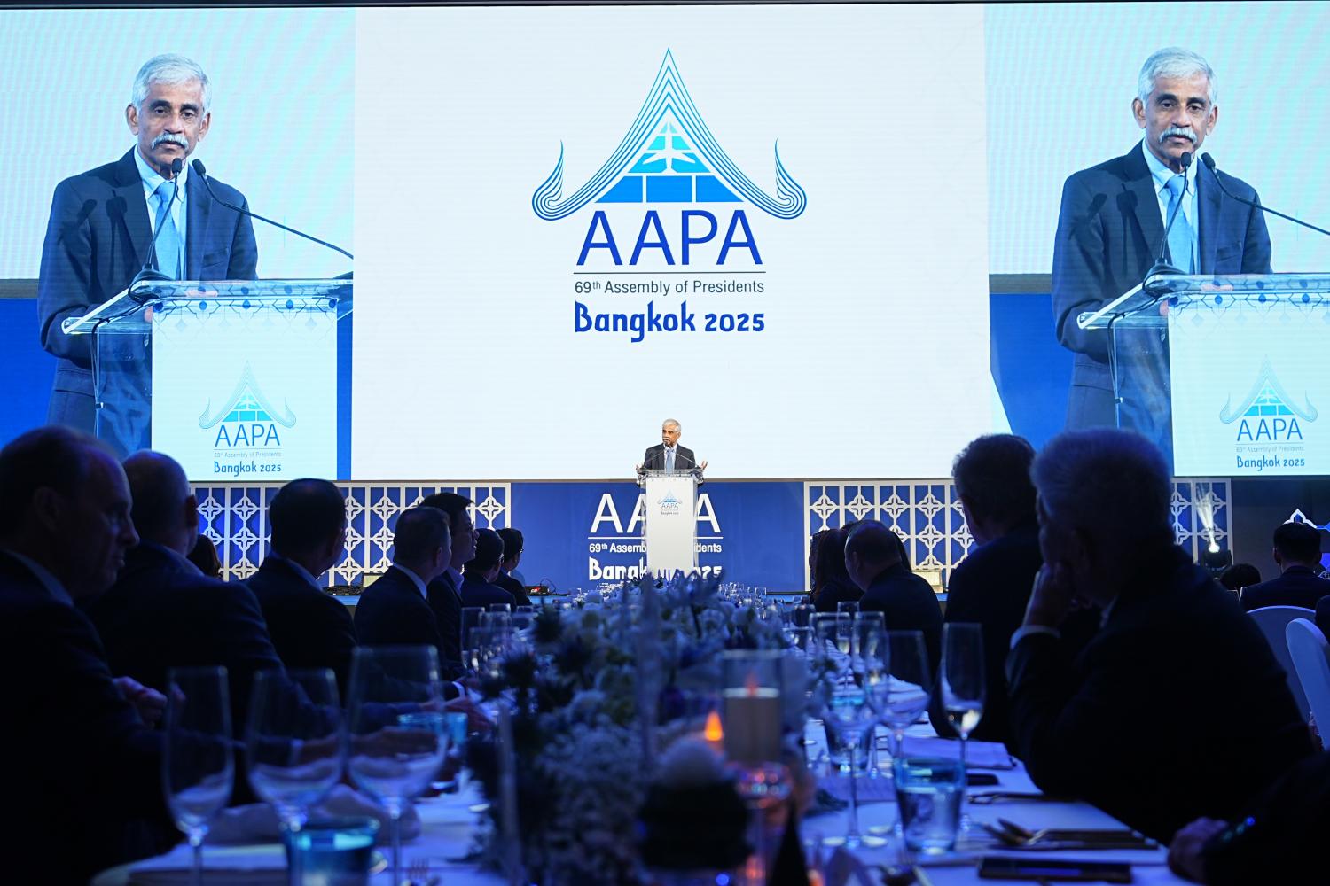 นายเมนอนกล่าวว่าเอเชียแปซิฟิกเป็นตลาดการบินที่เติบโตเร็วที่สุด