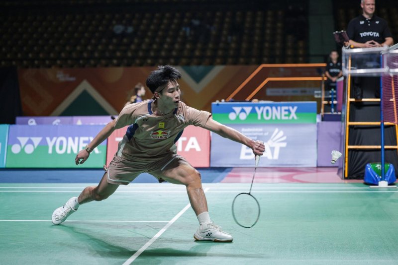 Panitchaphon Teeraratsakul settles for a runner-up finish at the Thailand Masters. Badminton Association of Thailand