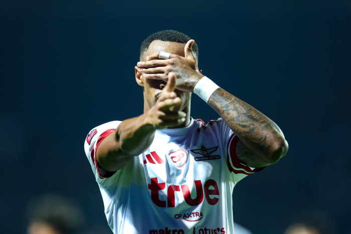 Angels shock Thunder Castle