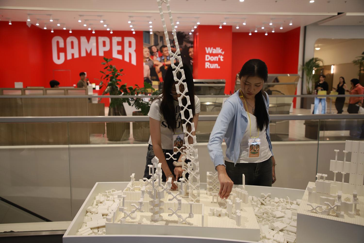 right’Central Park Design For Bangkok’.