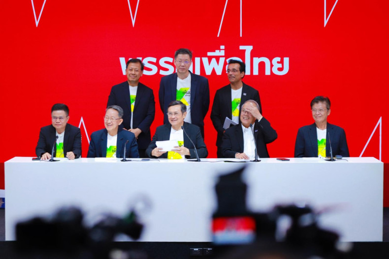 Pheu Thai backs new charter drive