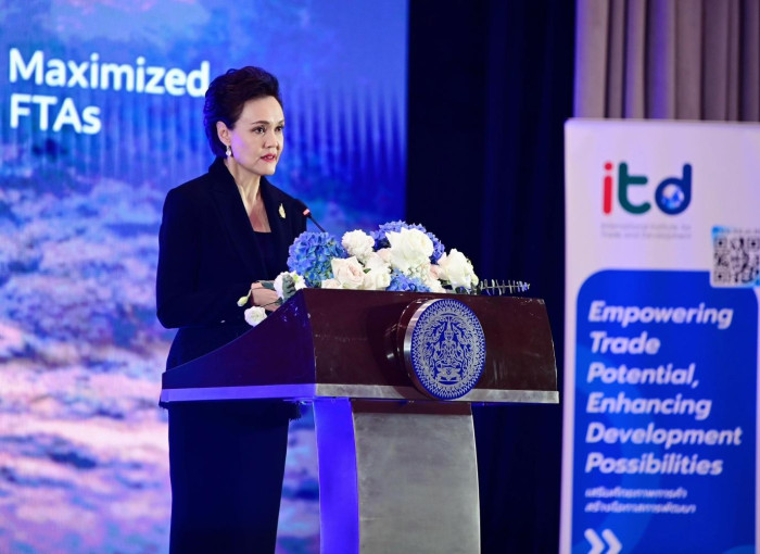 Commerce minister calls for more agreements