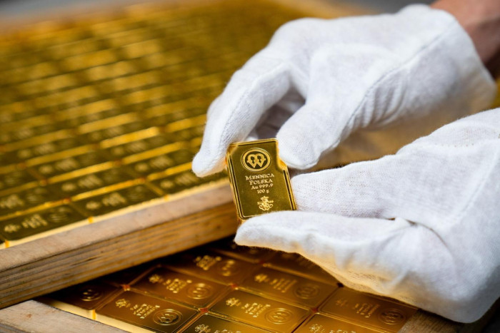Why gold beat the Dow in a race