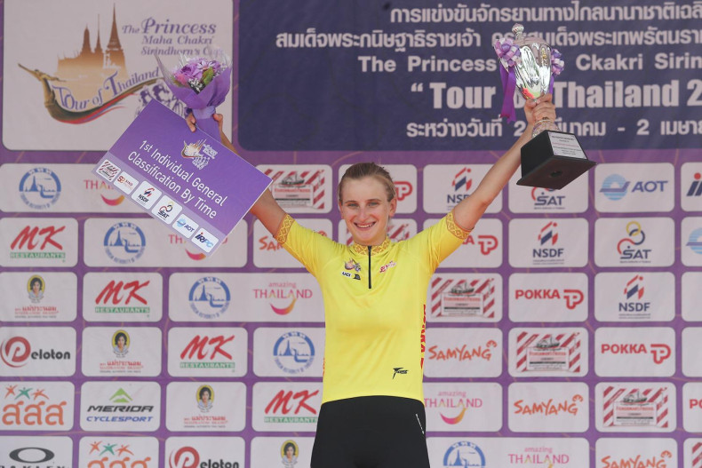 Zakharkina rules Tour, hot Thi That  storms home