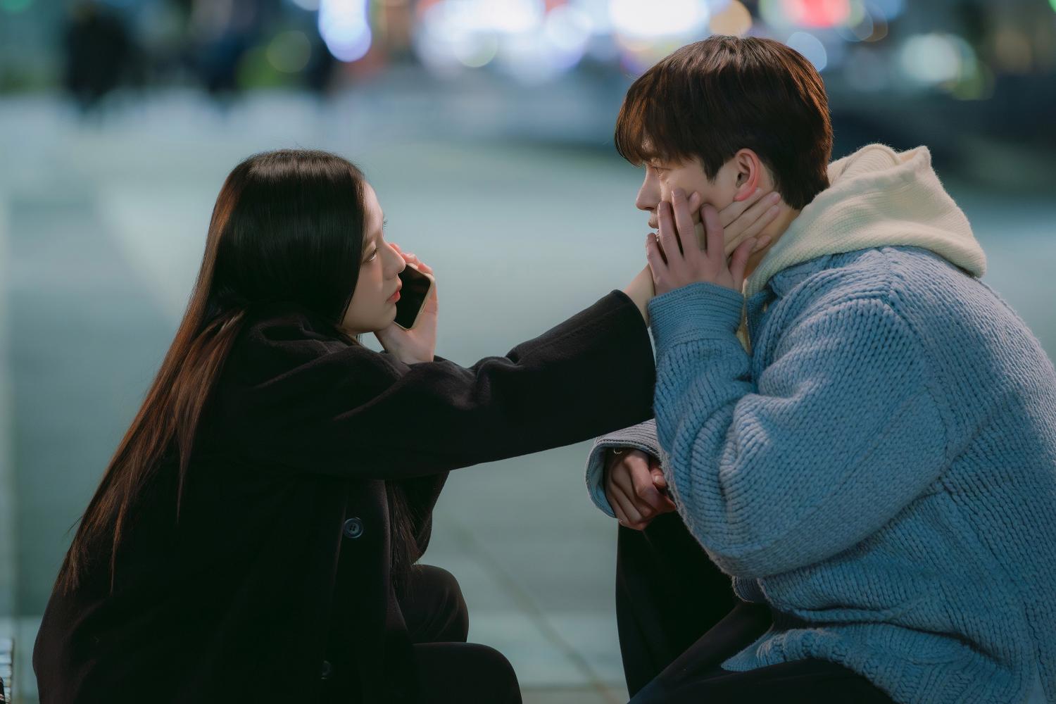 Jisoo as Seo Mi-rae in Boyfriend On Demand. Netflix Thailand