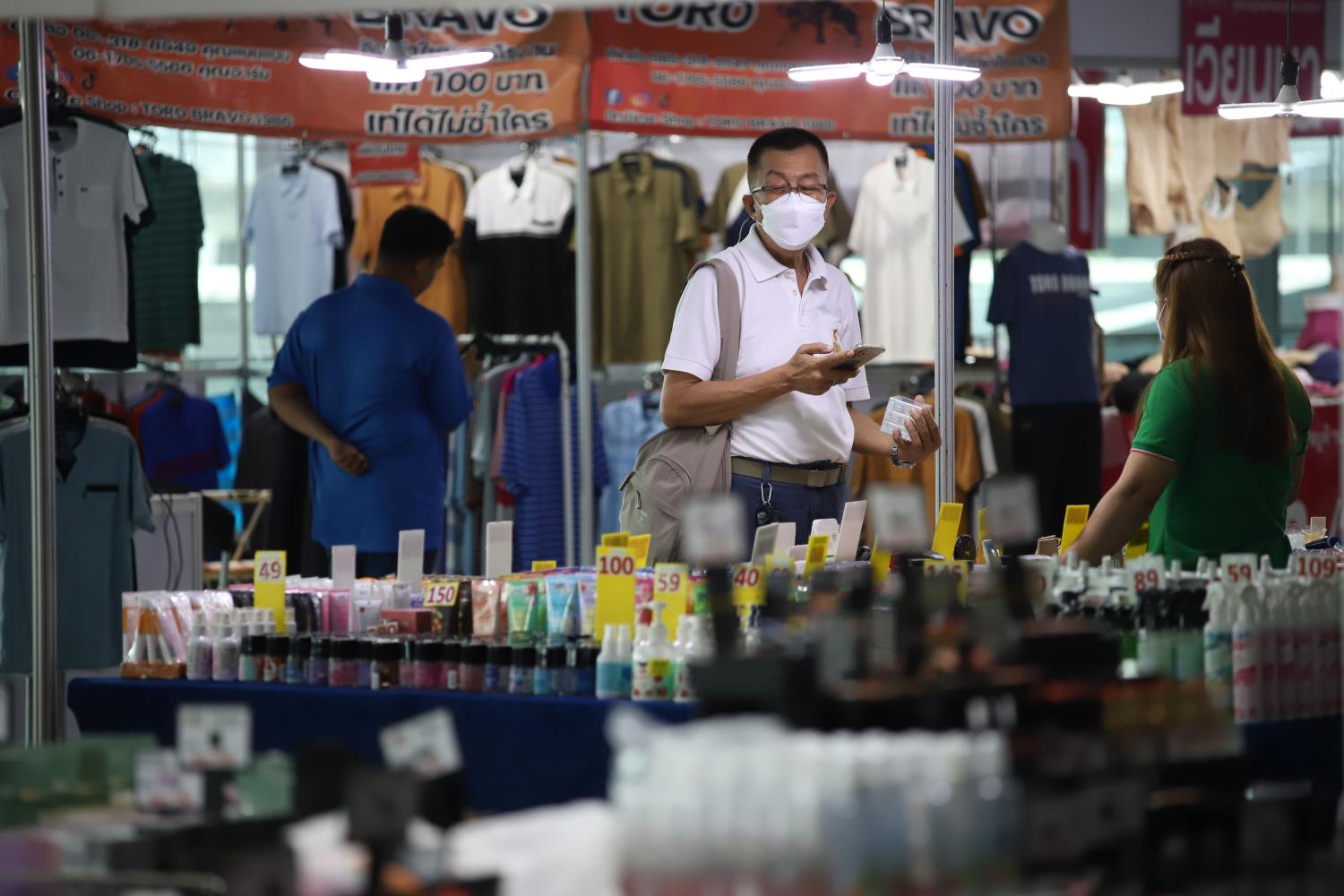 Various products on display at an industry fair at Bang Sue Grand Station in Bangkok, featuring small businesses and factories. A new loan scheme helps SMEs invest in eco-friendly manufacturing.  Varuth Hirunyatheb