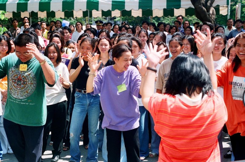 Her Royal Highness Princess Bajrakitiyabha Narendiradebyavati joins fellow students at a meet-and-greet event during her first year at Thammasat University's Faculty of Law. (Photos by Thammasat University)