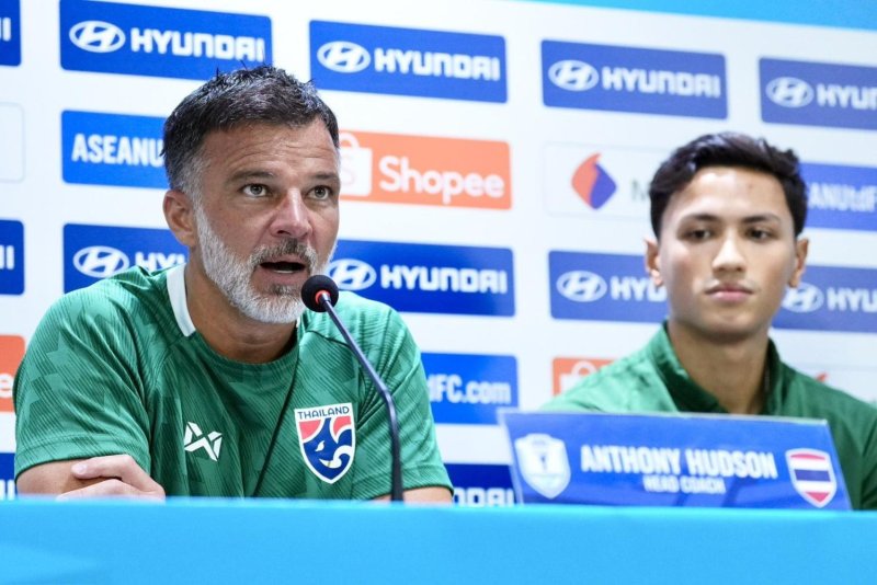 Thailand coach Anthony Hudson addresses a press conference in Bangkok on Monday. (Photo supplied)