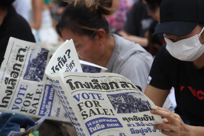 EIC downplays political risk for the local economy - Bangkok Post