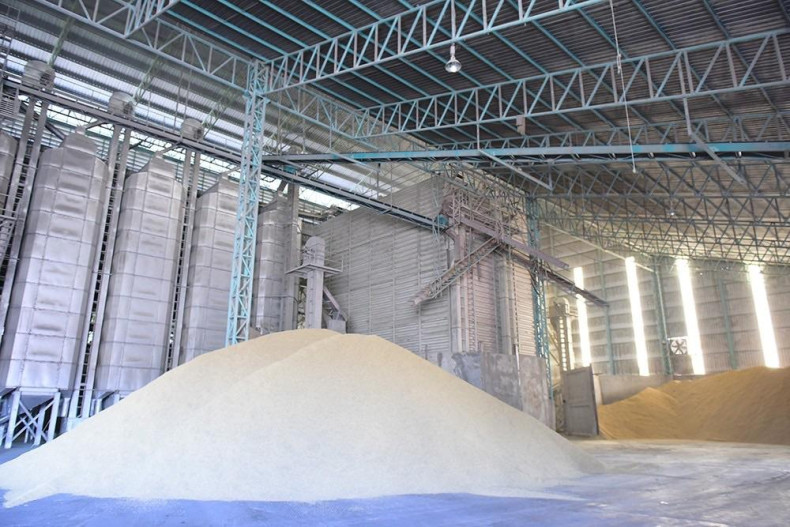 More rice stockpiling mulled amid high prices