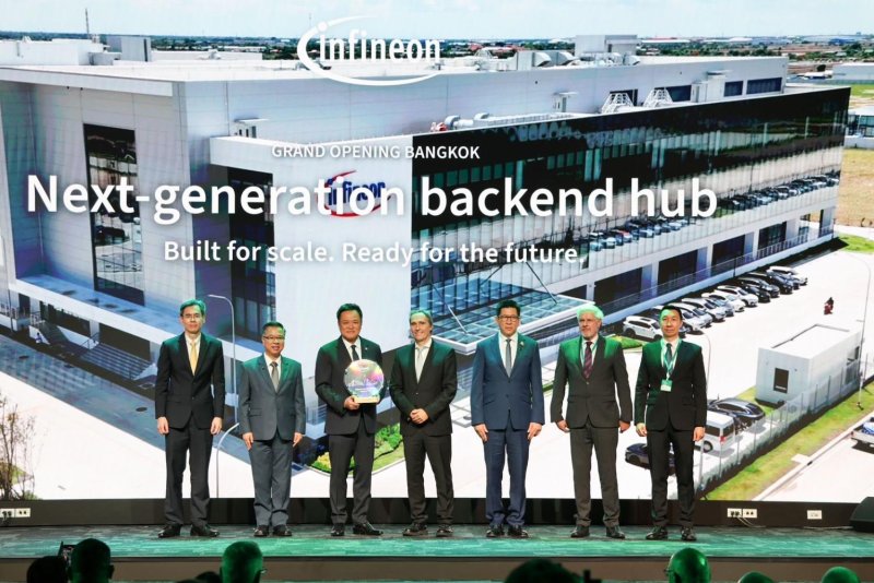 Mr Anutin, third left, flanked by Mr Gorski, centre, and Mr Ekniti, third right, at the opening ceremony of Infineon's power semiconductor plant in Samut Prakan.