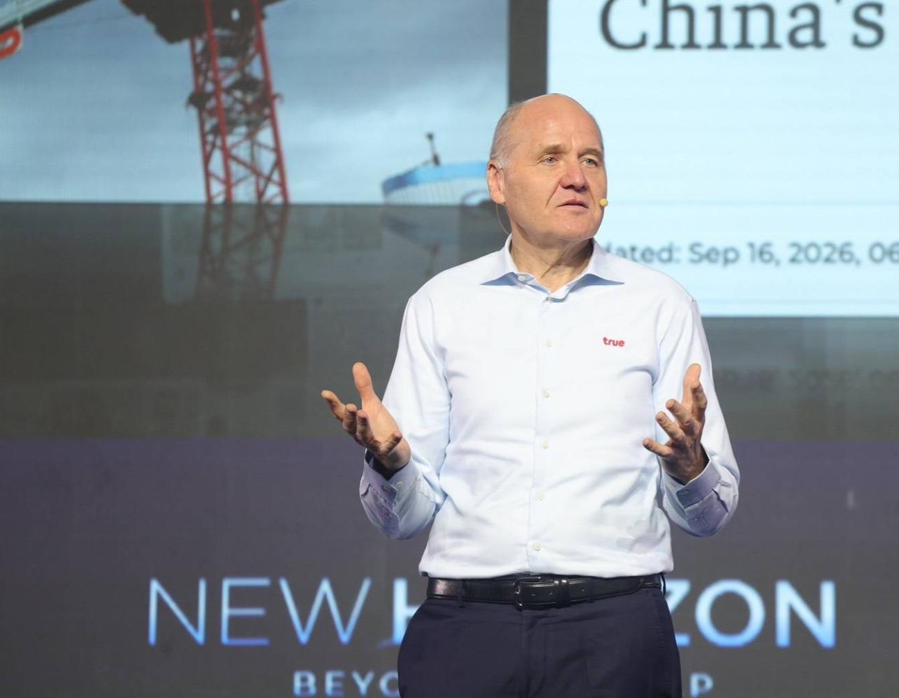 Mr Brekke urges Thailand to accelerate AI adoption among SMEs.