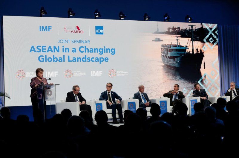 Ms Georgieva advises Thailand to deepen its regional trade integration as high global borrowing costs could constrain growth and limit policy flexibility. Patipat Janthong