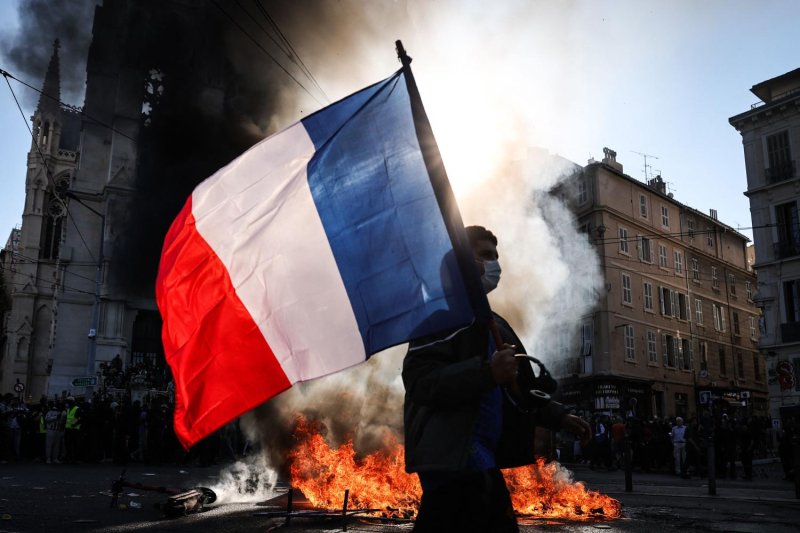 Widespread unrest in France could hit the country's economy and deter French tourists from travelling to Thailand if it persists, tourism operators warn. AFP