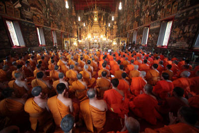 เจริญพระพุทธมนต์