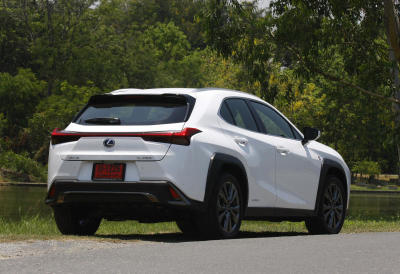 Defying SUV convention