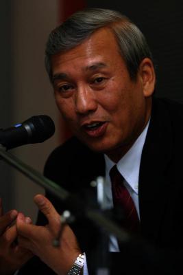 Niwatthamrong Boonsongpaisal