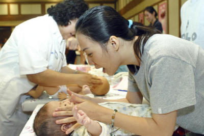 14 ท่านวดสัมผัสรักกับจอห์นสันเบบี้