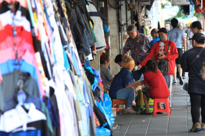 กรุงเทพมหานคร ในการจัดระเบียบพื้นที่ทำการค้าบริเวณหน้าตลาดวรจักร