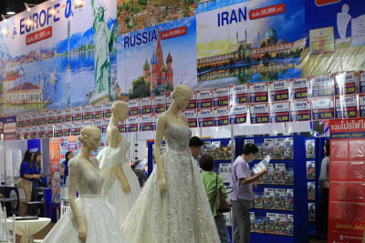 Travel fair riding high
