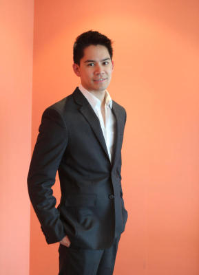 เดอะ โชว์ มัสต์ โก ออน กรณ์ ณรงค์เดช