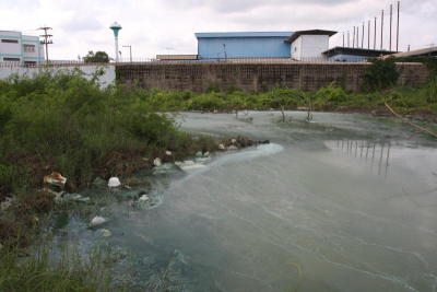 ชุมชนบ้านขอม-น้ำเสีย