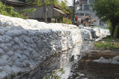 Pak Kret-flood prevention
