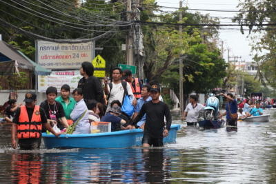 flood-Bangkok-Samae Dam