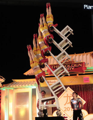 Chinese acrobat