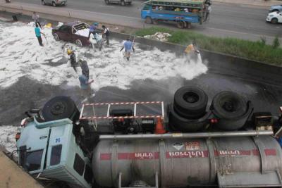 12_11_12_m2f_n6b_phongthai.jpg
