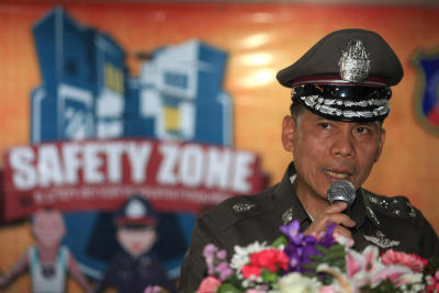 Police arrest 4 in diet pill crackdown
