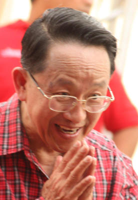 แดงไม่ทิ้ง 'เพื่อไทย' ก้มหัวยอมรับนิรโทษ