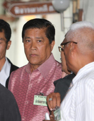 ศาลฎีกานัดอ่านคำพิพากษาคดีทำผิดจัดเลือกตั้ง 23 เม.ย.49