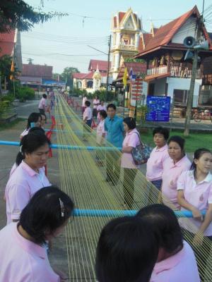 ทอผ้าไหม100ม.ยาวสุดในโลก เตรียมถวายในหลวง5ธันวาฯนี้
