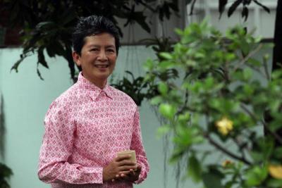 เตือนใจ ดีเทศน์