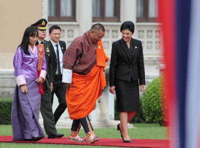 ลวดลายรองเท้านายกฯภูฏาน