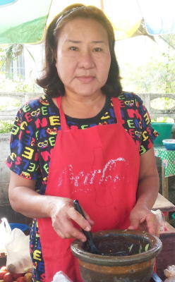 ถูกจริง แซ่บจัง 'เจ๊จู-ส้มตำร้อยครก' เมืองสุโขทัย