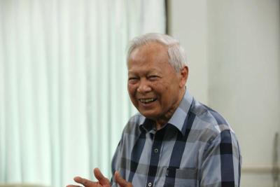 พลเอกเปรม ติณสูลานนท์