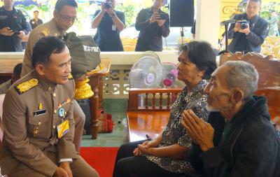 ร.10โปรดเกล้าให้องคมนตรีเยี่ยมปลอบขวัญ